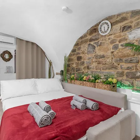 Апартаменты La Maison De Lilly Centro Storico Санремо