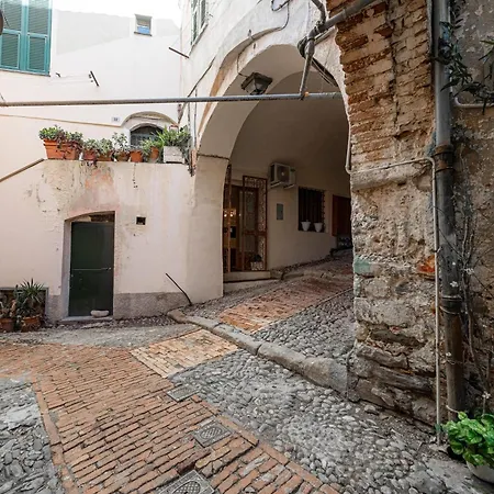 La Maison De Lilly Centro Storico * Санремо